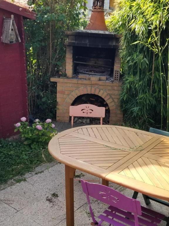 Ferienwohnung Chez Loti Louviers Exterior foto